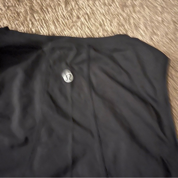 Lululemon muscle love mesh crop - Picture 3 of 3